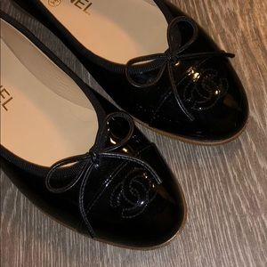 Chanel Black Patent Leather Ballet Flats